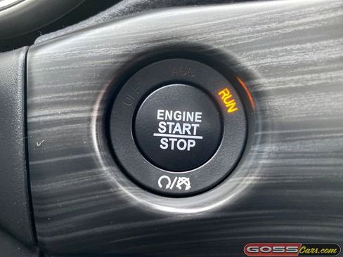 Used 2019 Jeep Grand Cherokee Altitude image 10