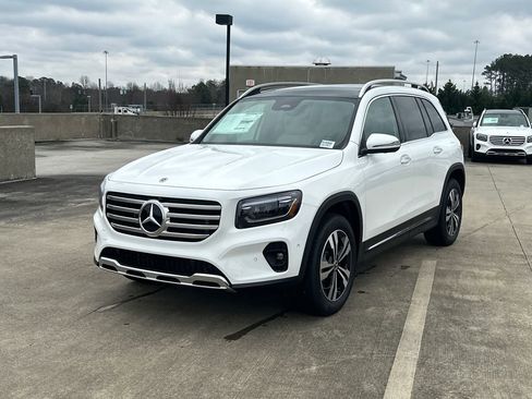 New 2026 Mercedes-Benz GLB 250 image 3