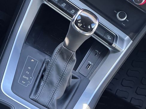 Used 2020 Audi Q3 2.0T Premium Plus w/ Premium Plus Package image 17