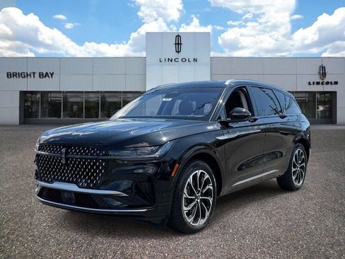Certified 2024 Lincoln Nautilus Reserve w/ Equipment Group 203A AWD/4WD image 2