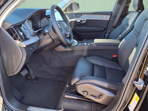 New 2026 Volvo XC90 B5 Ultra image 11