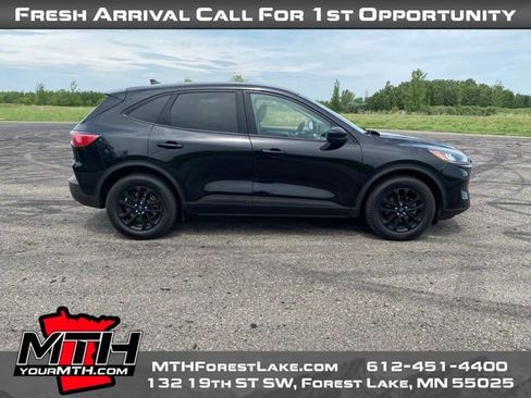 Used 2020 Ford Escape SE Sport AWD/4WD image 1