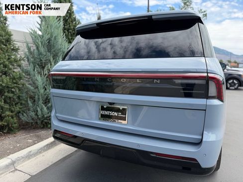 Used 2025 Lincoln Navigator Reserve AWD/4WD image 35