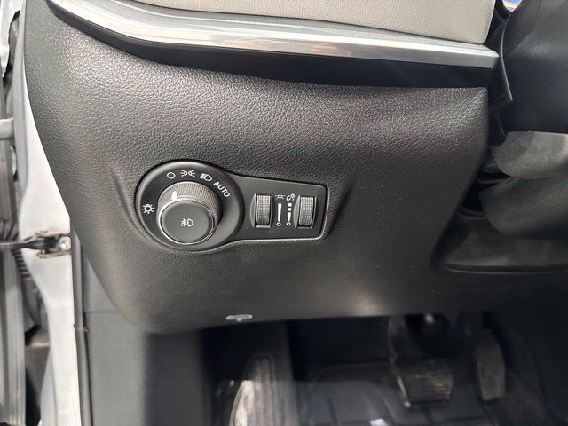 Used 2024 Jeep Compass Limited AWD/4WD image 30