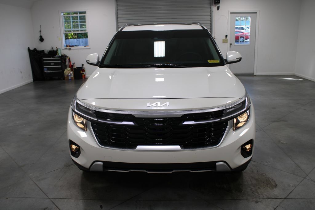 Used 2025 Kia Seltos EX w/ EX Sunroof Package FWD image 3