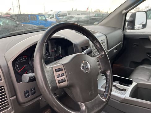 Used 2006 Nissan Titan LE w/ (S01) Side-Airbag Pkg w/ VDC image 30