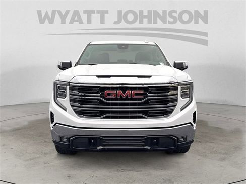 Used 2023 GMC Sierra 1500 SLT w/ SLT Convenience Package image 8