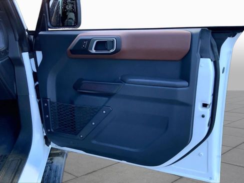 Used 2024 Ford Bronco Outer Banks AWD/4WD image 22
