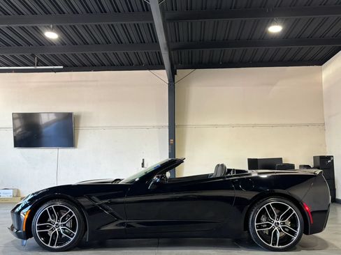Used 2016 Chevrolet Corvette Stingray Convertible w/ 3LT Preferred Equipment Group RWD image 10