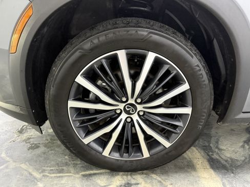 Used 2024 INFINITI QX60 Sensory AWD/4WD image 24