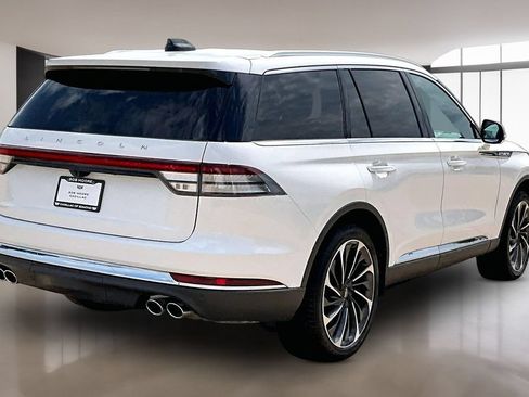 Used 2025 Lincoln Aviator Reserve w/ Equipment Group 201A AWD/4WD image 2