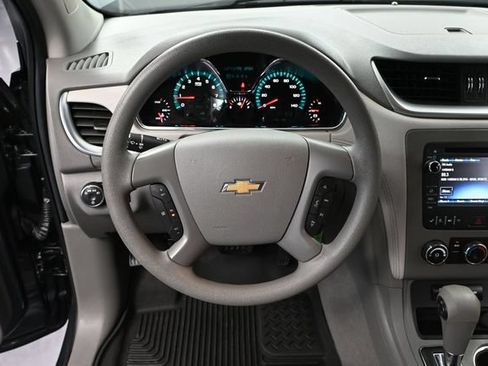 Used 2014 Chevrolet Traverse LS FWD image 24