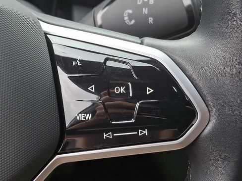 Certified 2025 Volkswagen ID.4 Pro RWD image 22