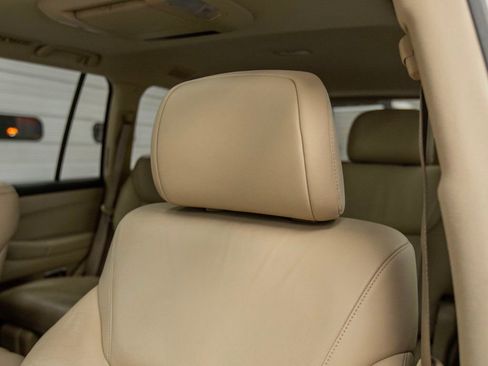 Used 2010 Lexus LX 570 4WD image 24