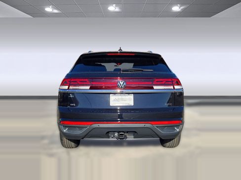 New 2026 Volkswagen Atlas Cross Sport SE image 9