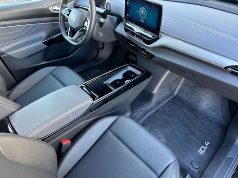 Used 2023 Volkswagen ID.4 Pro S image 16