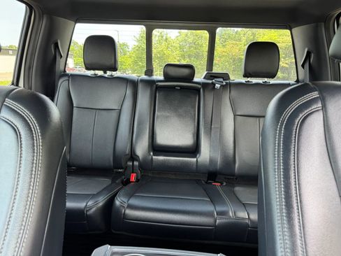 Used 2022 Ford F250 Lariat w/ Lariat Value Package AWD/4WD image 40