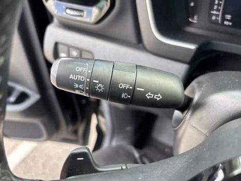 Used 2024 Honda Pilot Elite image 15