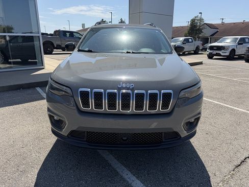 Used 2022 Jeep Cherokee Latitude Lux w/ Sun & Sound Group AWD/4WD image 8