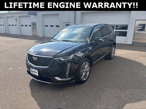 Used 2023 Cadillac XT6 Premium Luxury image 4