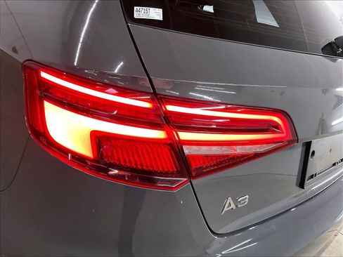 Used 2017 Audi A3 e-tron Premium image 29