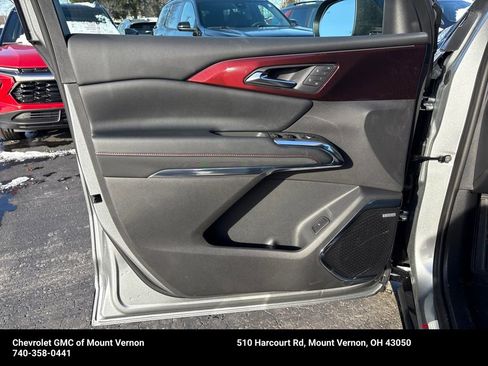 New 2026 Chevrolet Traverse RS image 11