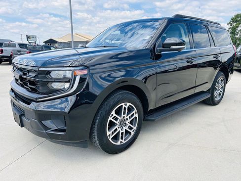Used 2025 Ford Expedition Active AWD/4WD image 44