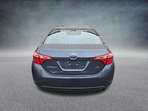 Used 2017 Toyota Corolla LE w/ Carpet Mat Package (TMS) FWD image 5