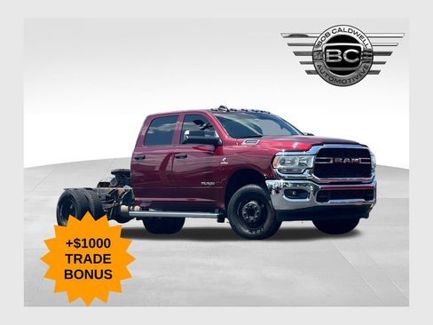 Used 2022 RAM 3500 Tradesman w/ Chrome Appearance Group AWD/4WD image 1