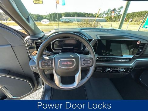 Used 2025 GMC Sierra 1500 SLT image 31
