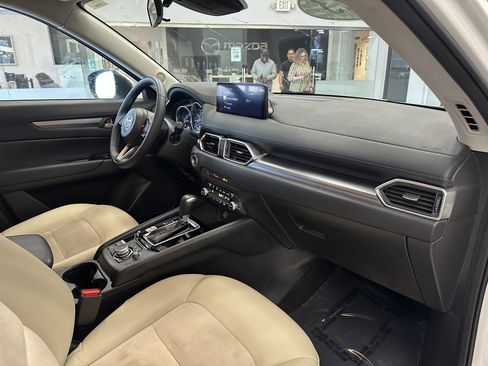 Certified 2023 MAZDA CX-5 AWD 2.5 S w/ Select Package image 3