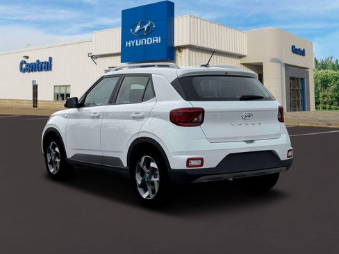 New 2026 Hyundai Venue SEL image 5