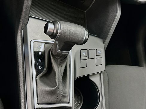 Used 2025 Kia Sportage LX image 24
