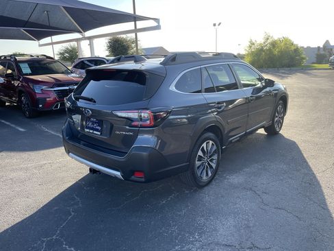 Used 2023 Subaru Outback Limited AWD/4WD image 7