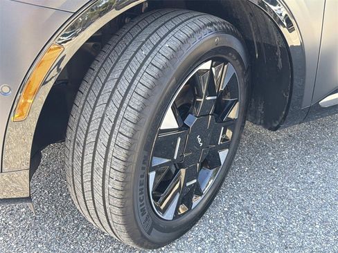 Used 2026 Kia Sportage SX image 6