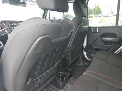 Used 2019 Jeep Wrangler Unlimited Rubicon AWD/4WD image 12