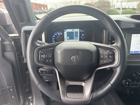 Used 2023 Ford Bronco Outer Banks image 13