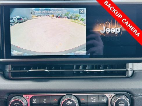 New 2025 Jeep Wrangler Sahara image 7