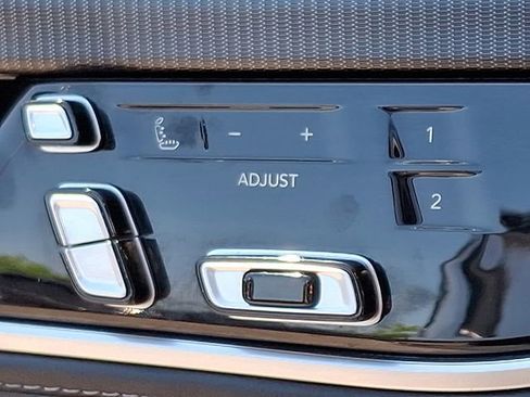 Used 2024 Jeep Grand Wagoneer L Series II w/ Quick Order Packagew 28T AWD/4WD image 27