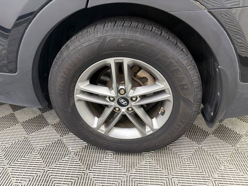 Used 2018 Hyundai Santa Fe Sport w/ 2.4L Value Package 02 image 20