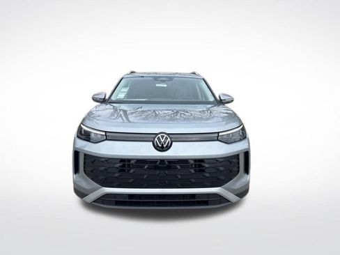 New 2026 Volkswagen Tiguan SE image 7