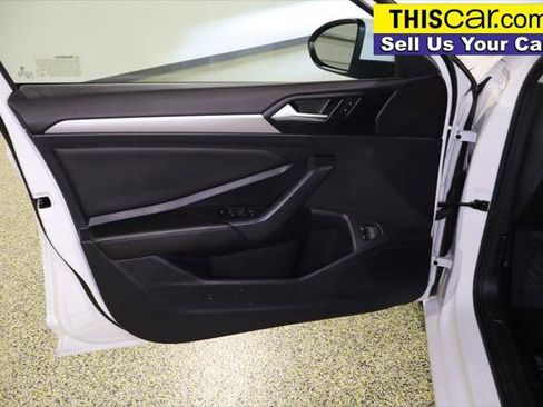 Used 2022 Volkswagen Jetta S image 24