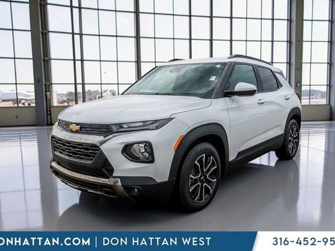 Used 2023 Chevrolet TrailBlazer ACTIV w/ Sun and Liftgate Package FWD image 26