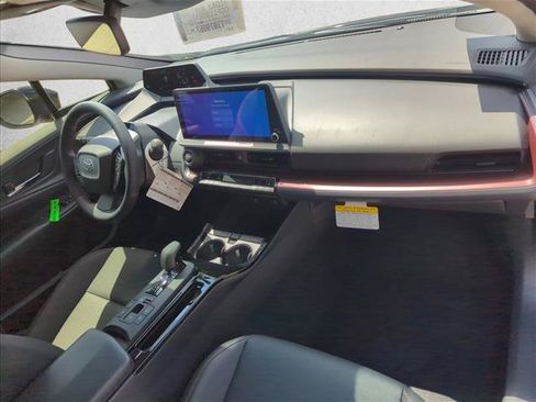 New 2026 Toyota Prius Plug-In Hybrid FWD image 23