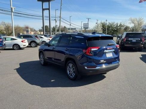 Certified 2023 GMC Terrain SLT AWD/4WD image 6