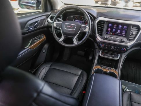 Used 2022 GMC Acadia SLE w/ Driver Convenience Package FWD image 29