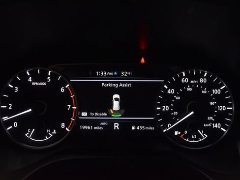 Used 2025 Nissan Rogue SV AWD/4WD image 18