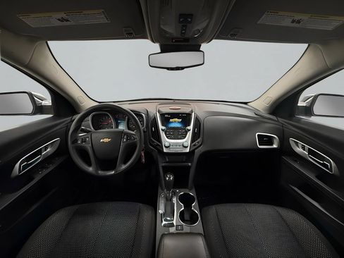Used 2017 Chevrolet Equinox LS FWD image 16