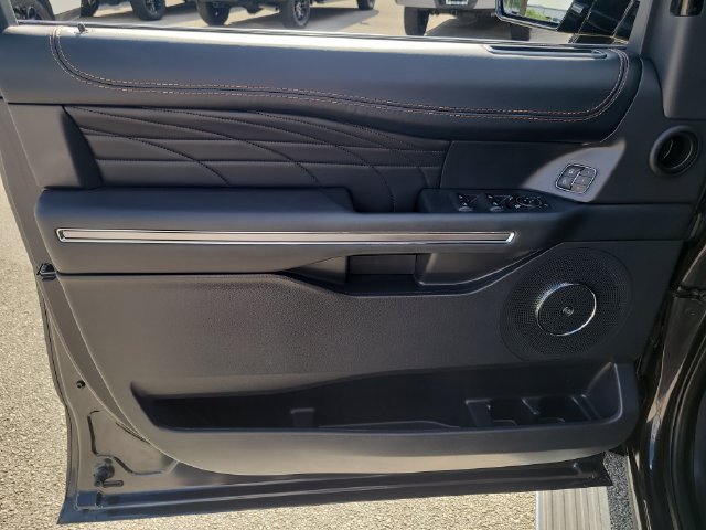 Certified 2024 Ford Expedition Platinum AWD/4WD image 19