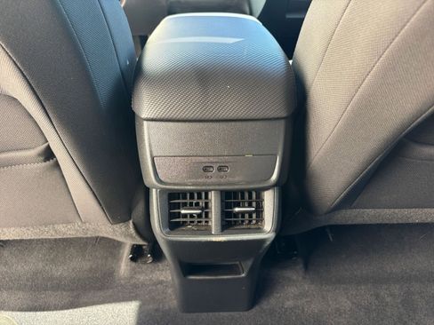 Used 2025 Chevrolet Equinox LT image 24